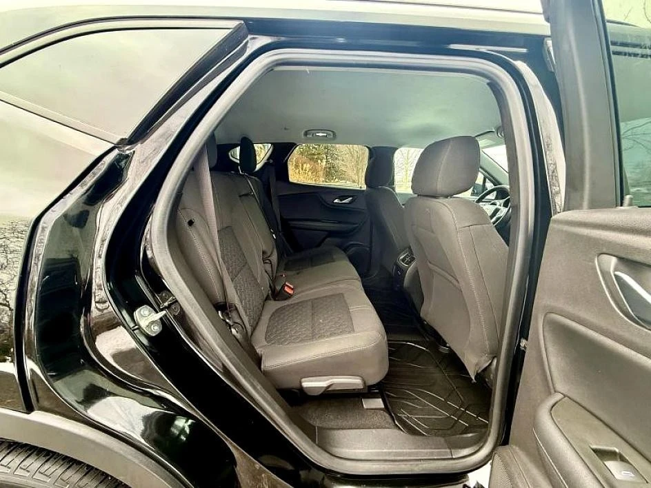 2019 Chevrolet Blazer - Image 17 of 21