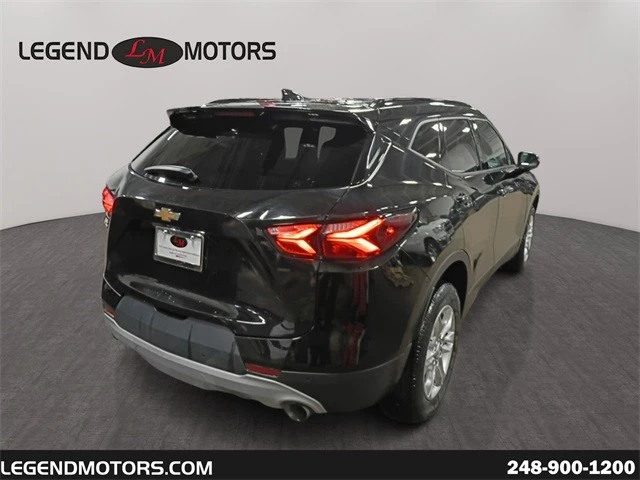2019 Chevrolet Blazer - Image 8 of 12
