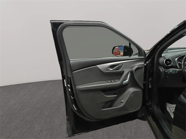 2019 Chevrolet Blazer - Image 11 of 12