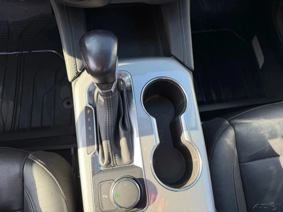 2019 Chevrolet Blazer - Image 15 of 21