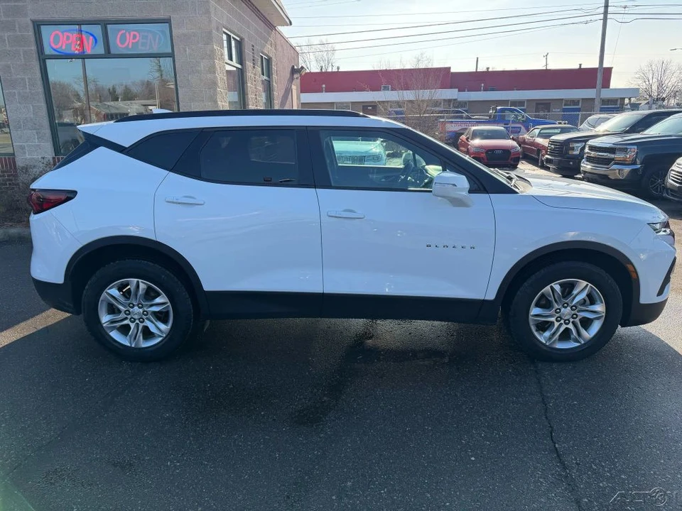 2019 Chevrolet Blazer - Image 6 of 12
