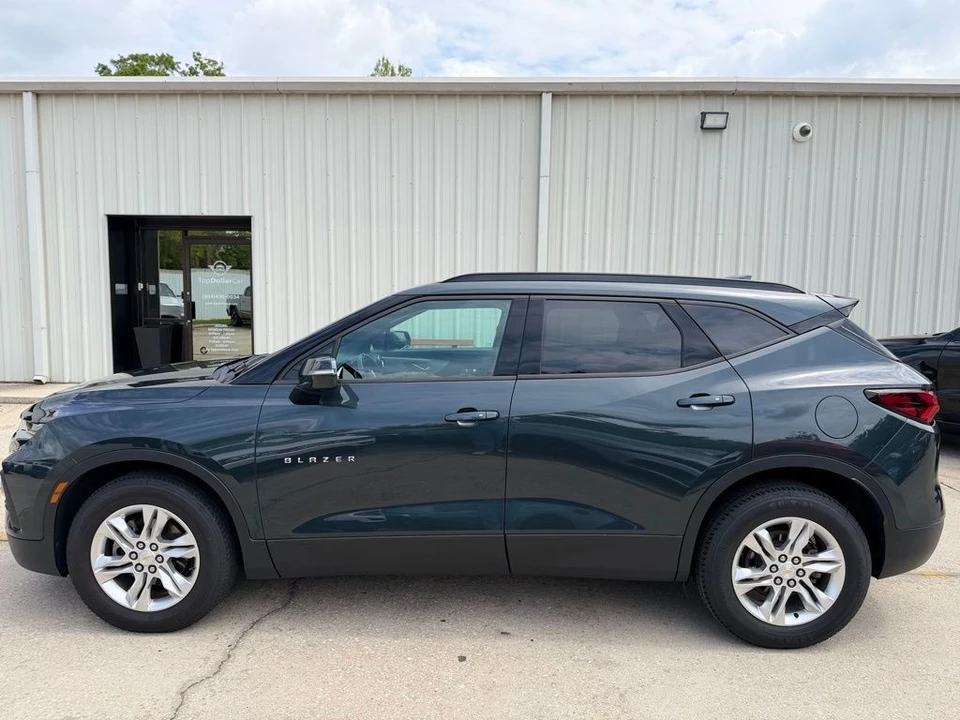 2019 Chevrolet Blazer - Image 2 of 21