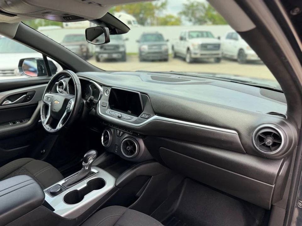 2019 Chevrolet Blazer - Image 16 of 21