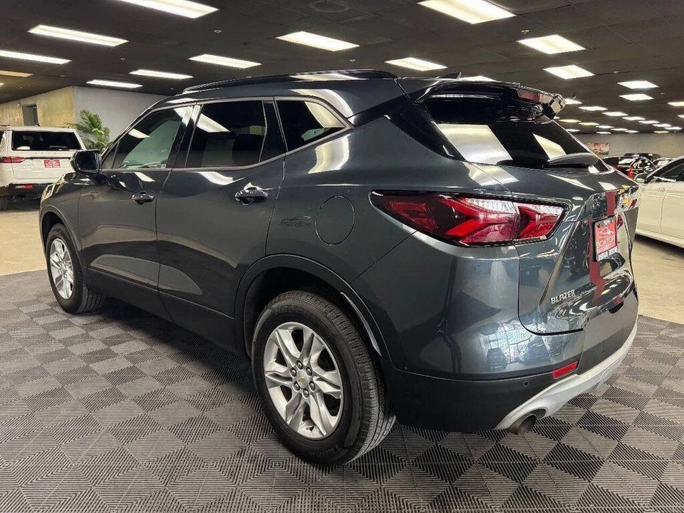 2019 Chevrolet Blazer - Image 13 of 21