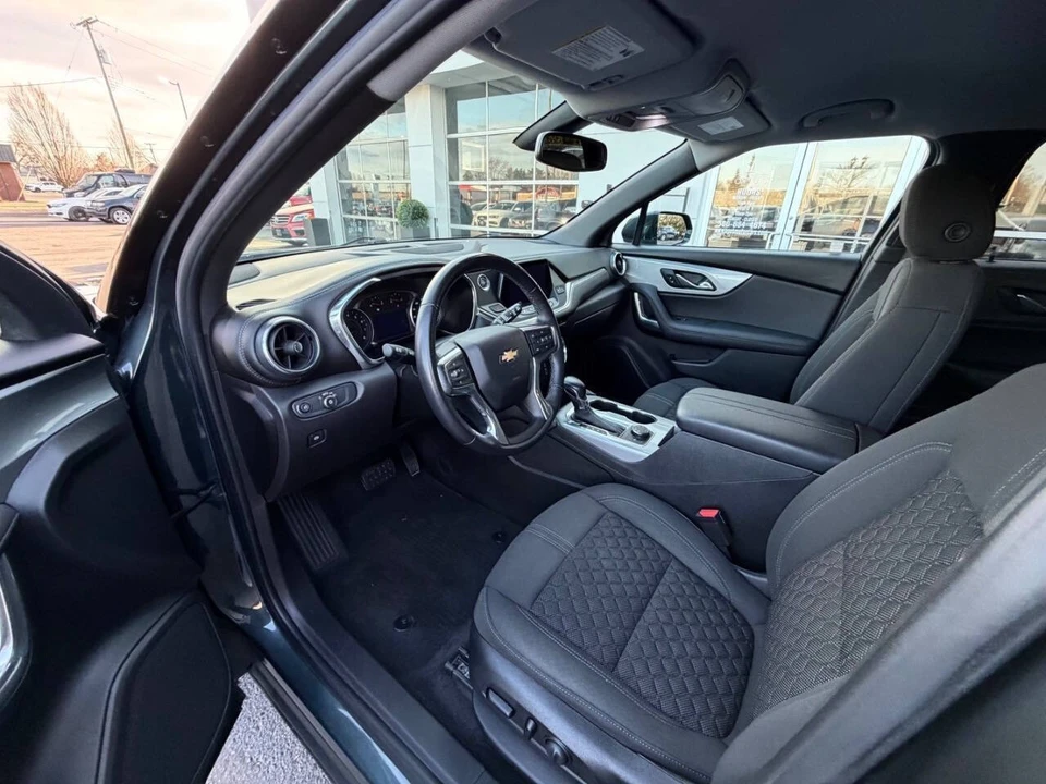 2019 Chevrolet Blazer - Image 8 of 21