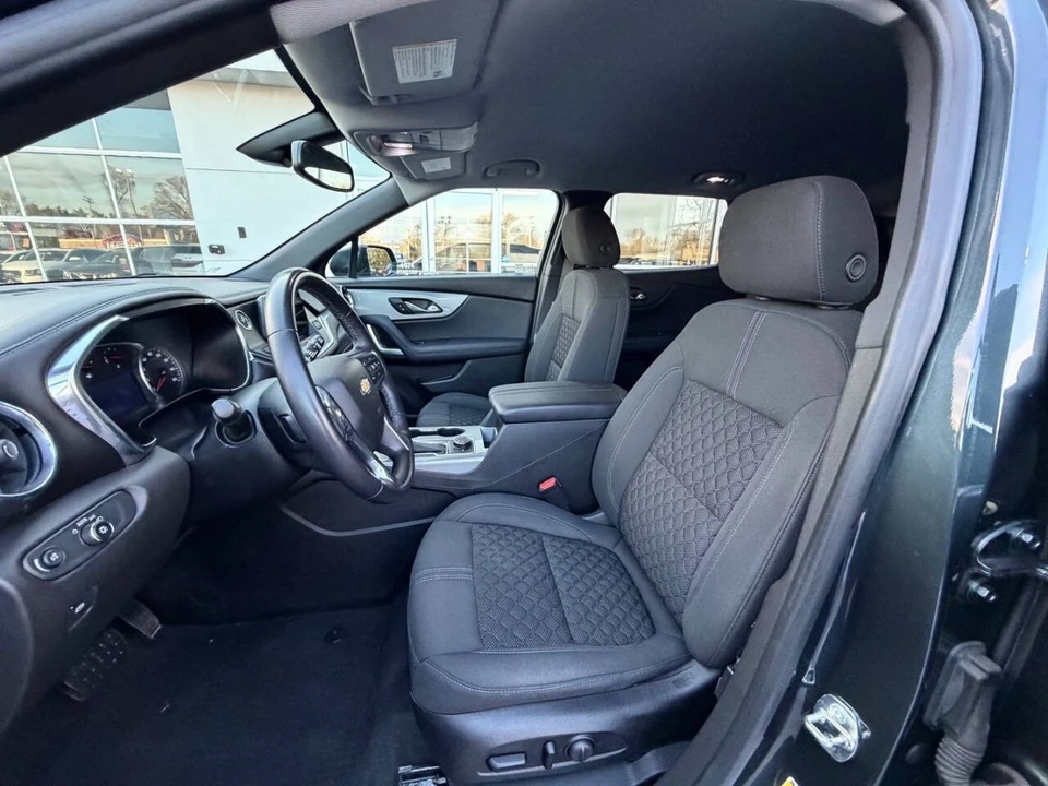 2019 Chevrolet Blazer - Image 9 of 21