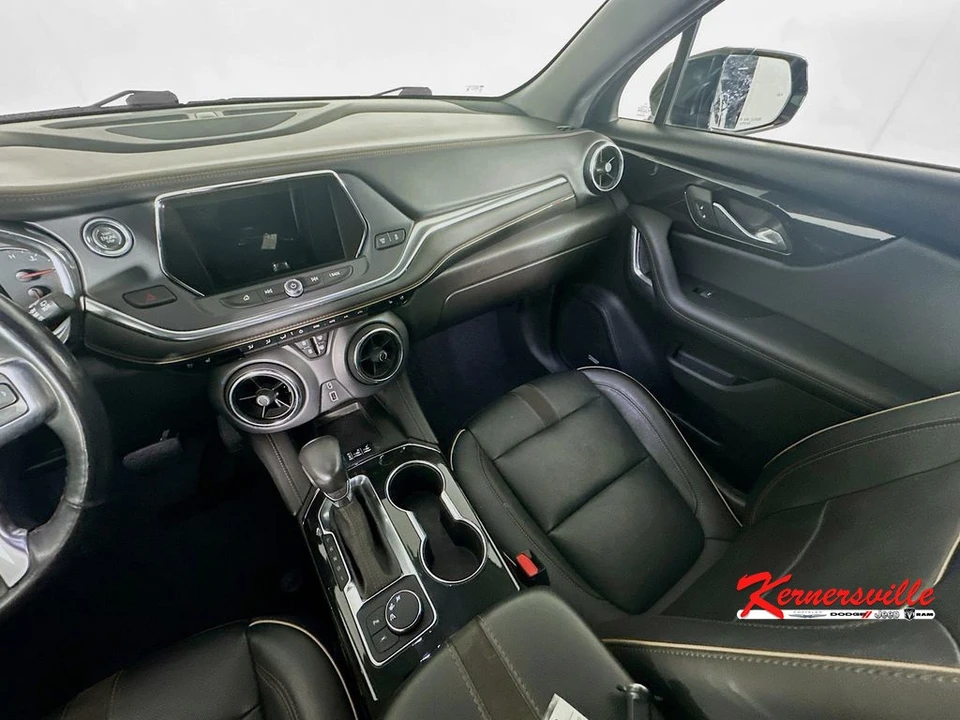 2019 Chevrolet Blazer - Image 11 of 21