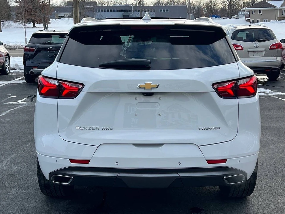 2019 Chevrolet Blazer - Image 18 of 21
