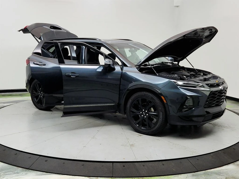 2019 Chevrolet Blazer - Image 10 of 12