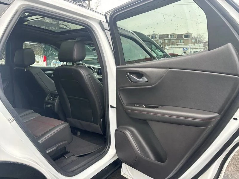 2019 Chevrolet Blazer - Image 9 of 12