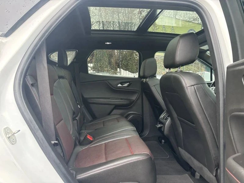 2019 Chevrolet Blazer - Image 10 of 12