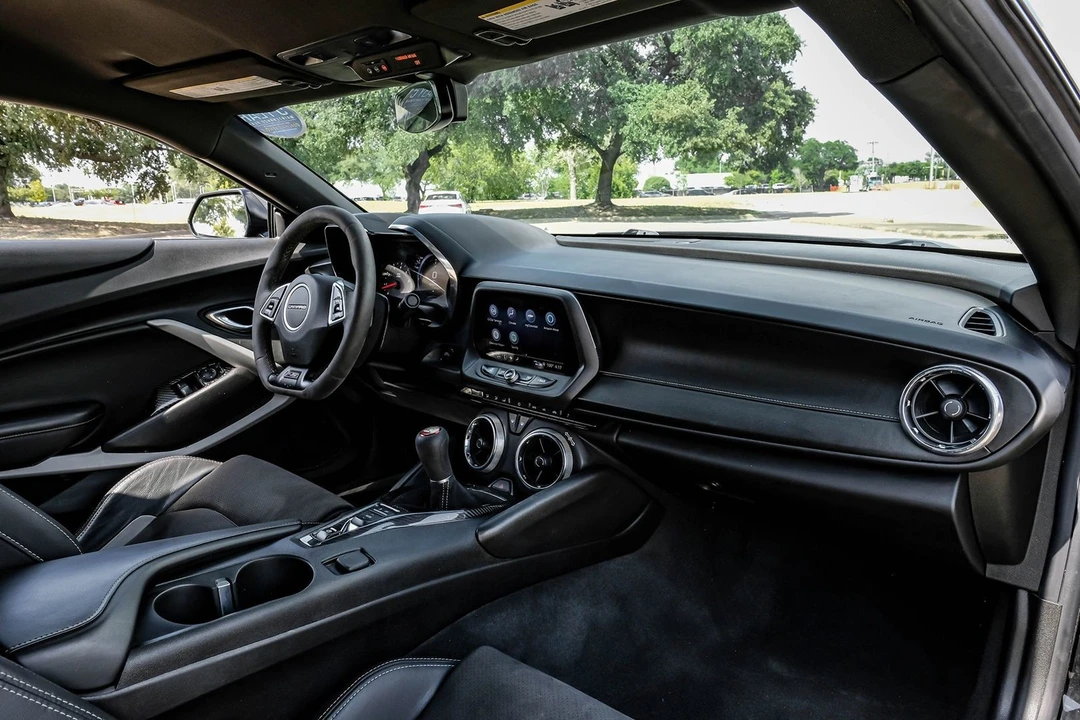 2019 Chevrolet Camaro SS 6th Gen - Image 15 of 31