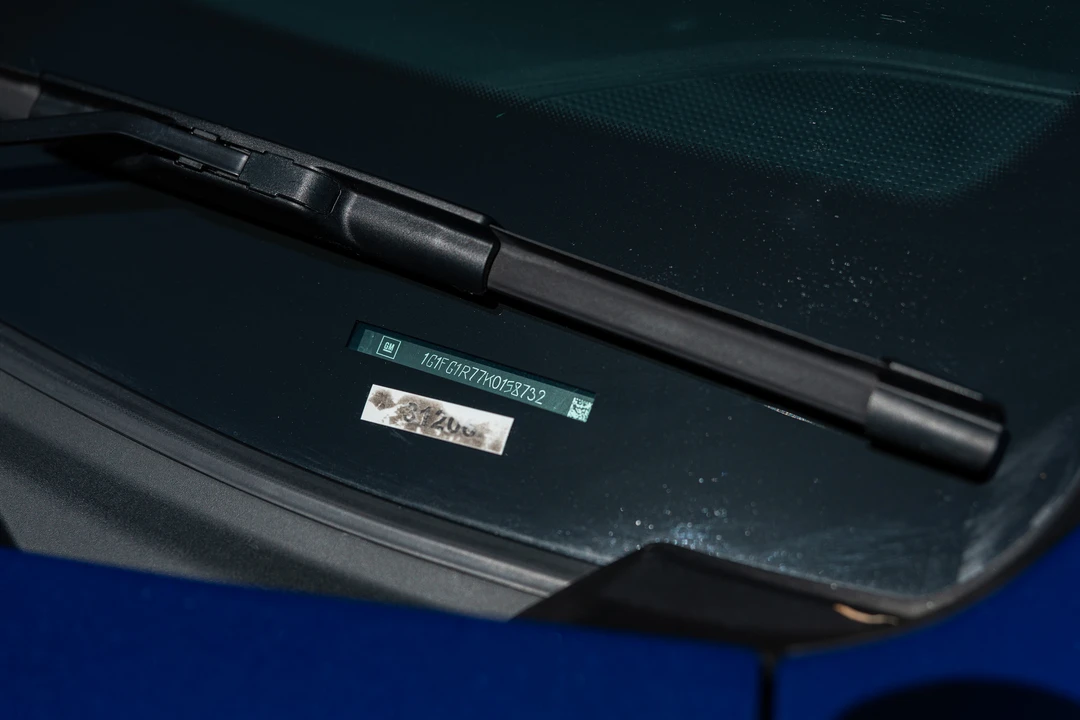 2019 Chevrolet Camaro SS 6th Gen - Image 25 of 31