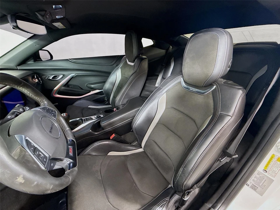 2019 Chevrolet Camaro SS 6th Gen - Image 18 of 21