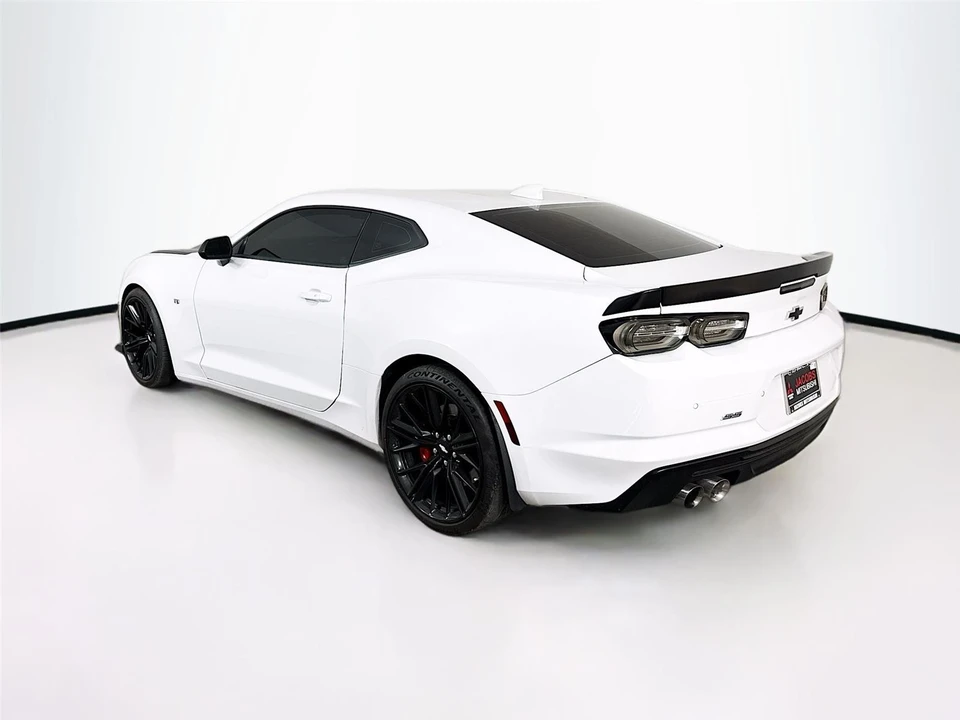 2019 Chevrolet Camaro SS 6th Gen - Image 5 of 14