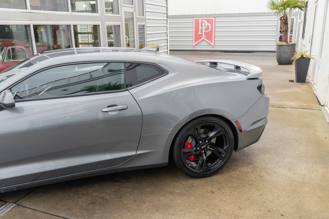 2019 Chevrolet Camaro SS 6th Gen - Image 4 of 21