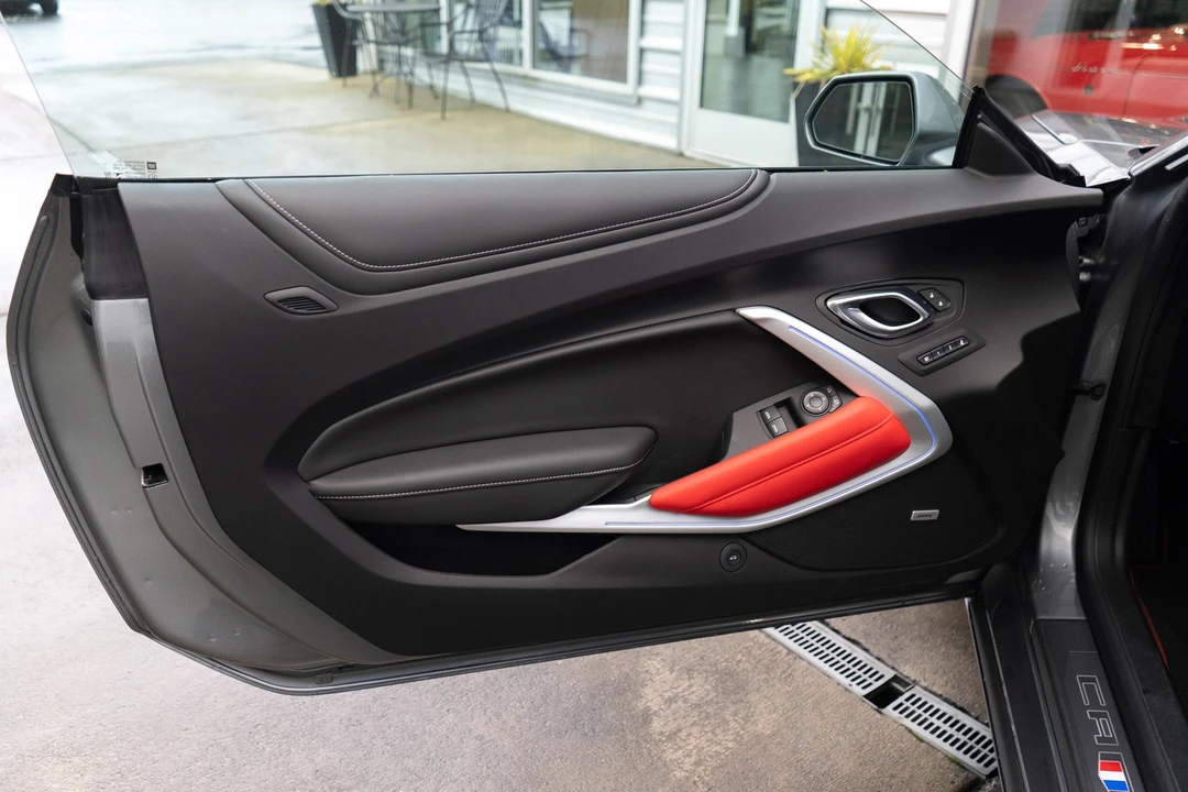2019 Chevrolet Camaro SS 6th Gen - Image 9 of 21