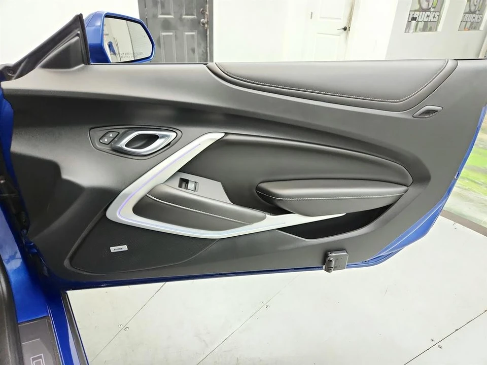 2019 Chevrolet Camaro SS 6th Gen - Image 26 of 31