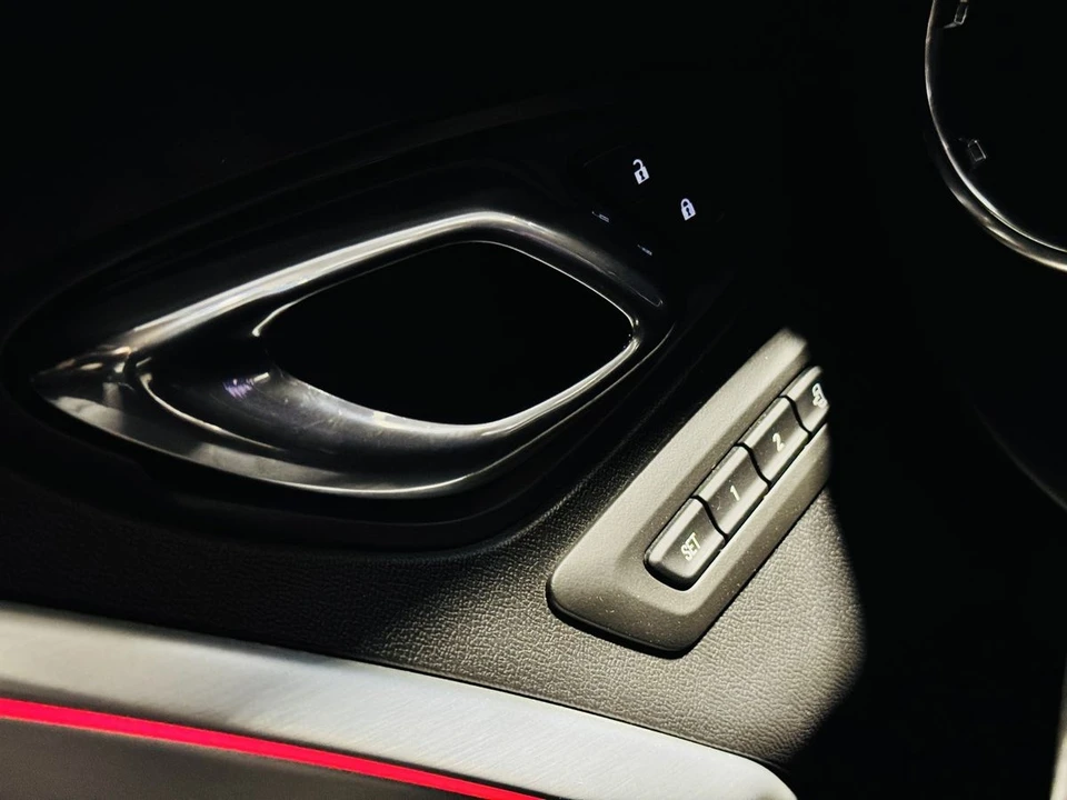 2019 Chevrolet Camaro SS 6th Gen - Image 20 of 21