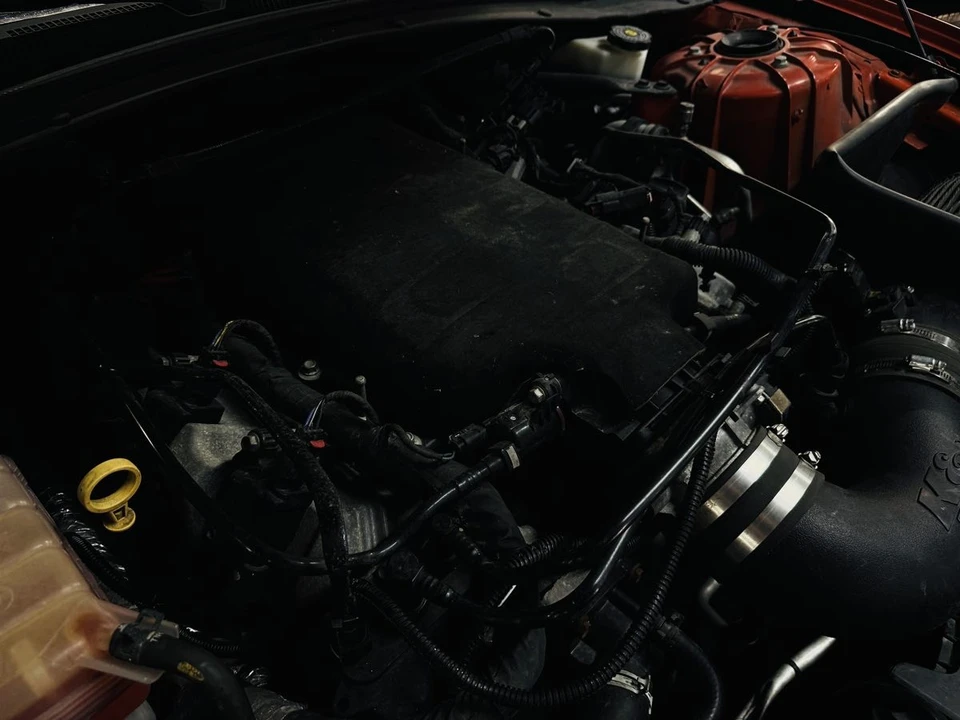 2019 Chevrolet Camaro SS 6th Gen - Image 14 of 21