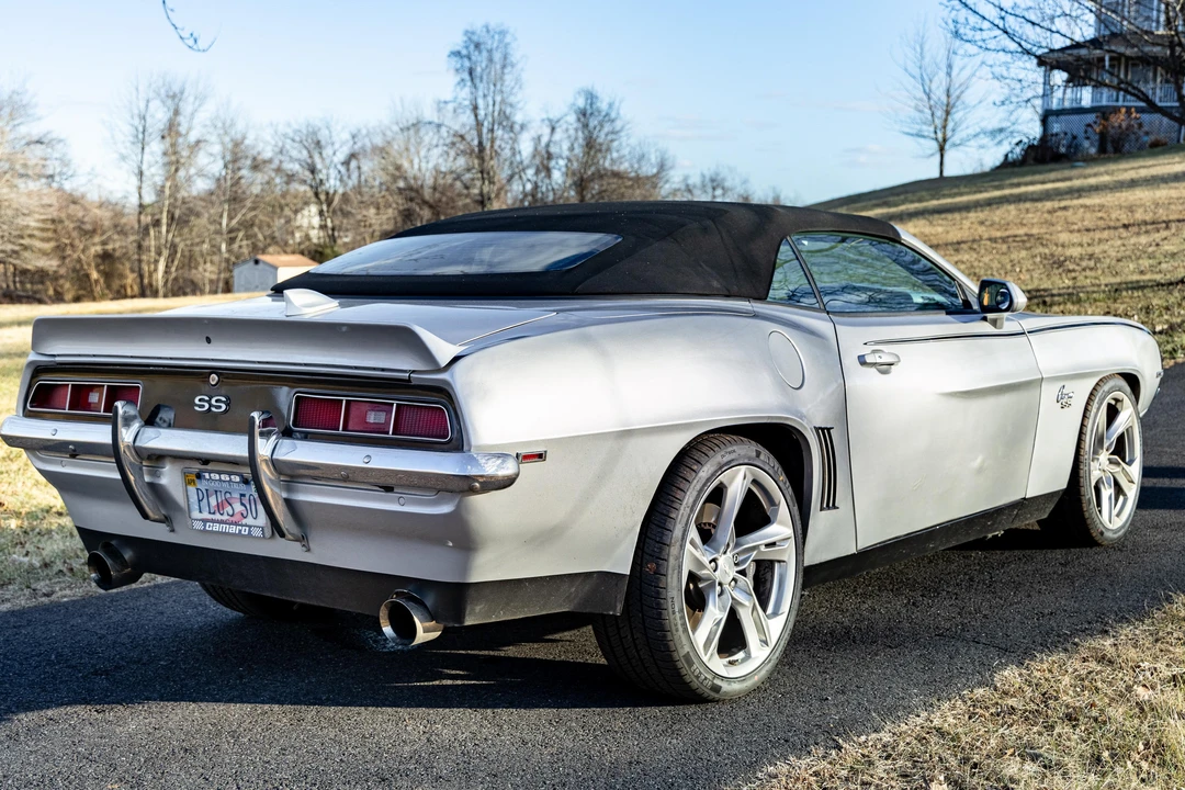 2019 Chevrolet Camaro SS 6th Gen - Image 15 of 31