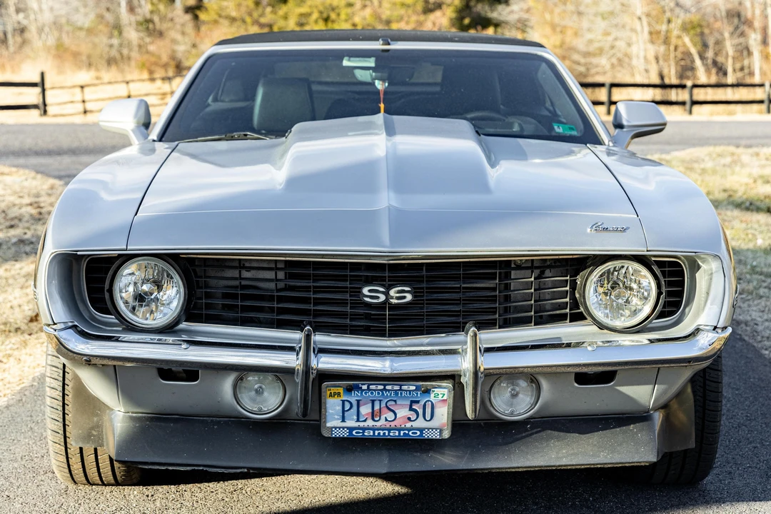 2019 Chevrolet Camaro SS 6th Gen - Image 2 of 31