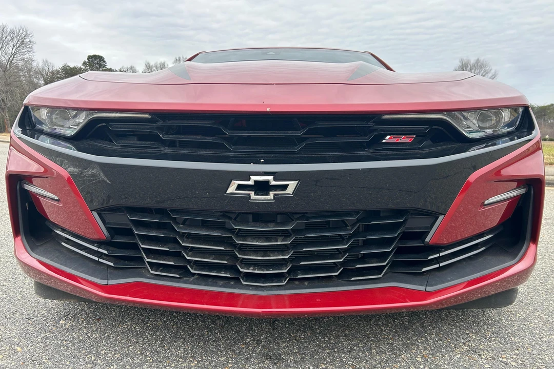 2019 Chevrolet Camaro SS 6th Gen - Image 2 of 31