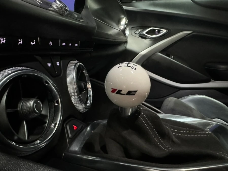 2019 Chevrolet Camaro SS 6th Gen - Image 14 of 17