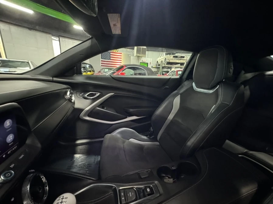 2019 Chevrolet Camaro SS 6th Gen - Image 16 of 17