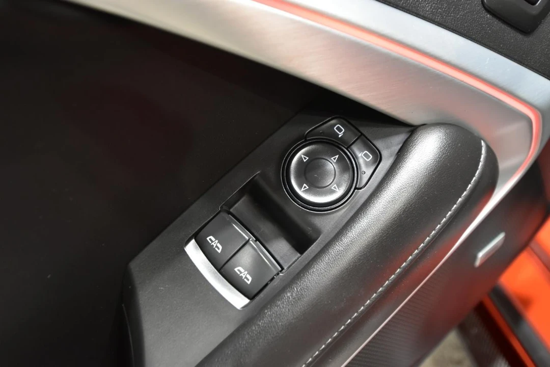 2019 Chevrolet Camaro SS 6th Gen - Image 17 of 31