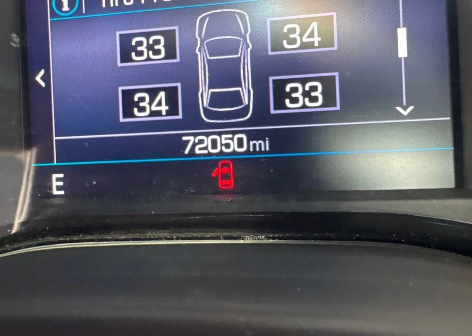 2019 Chevrolet Camaro 6th Gen - Image 6 of 17