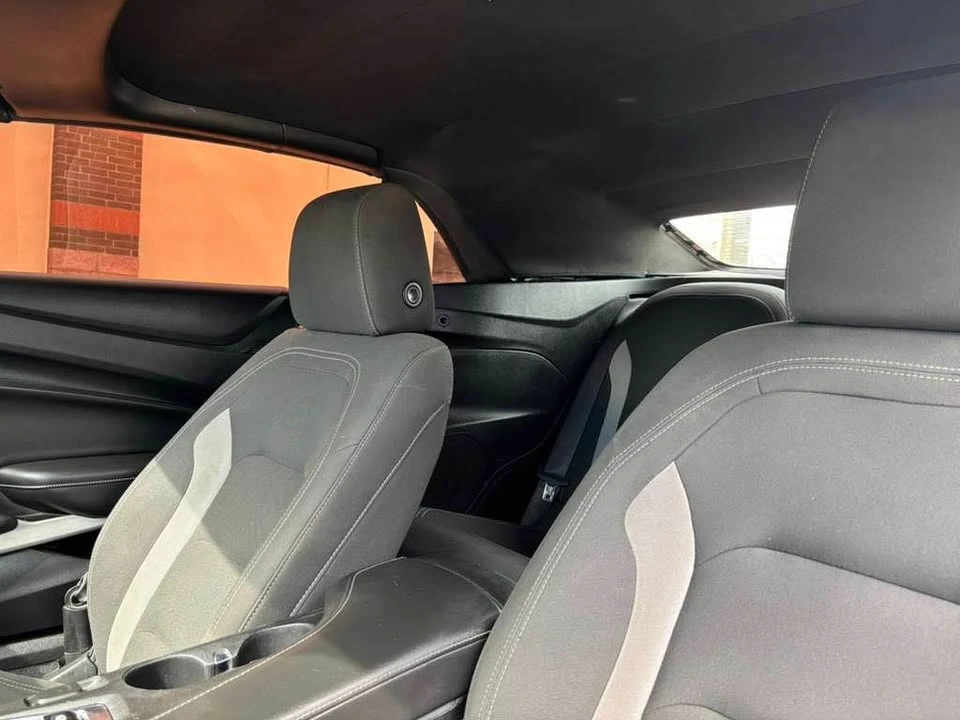 2019 Chevrolet Camaro - Image 10 of 11