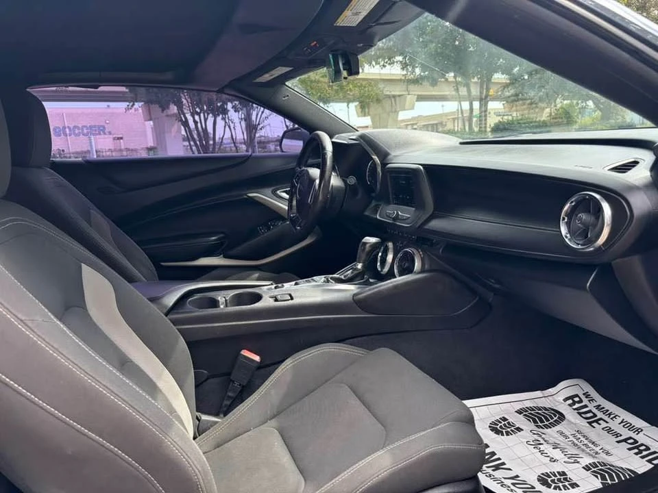 2019 Chevrolet Camaro - Image 11 of 11