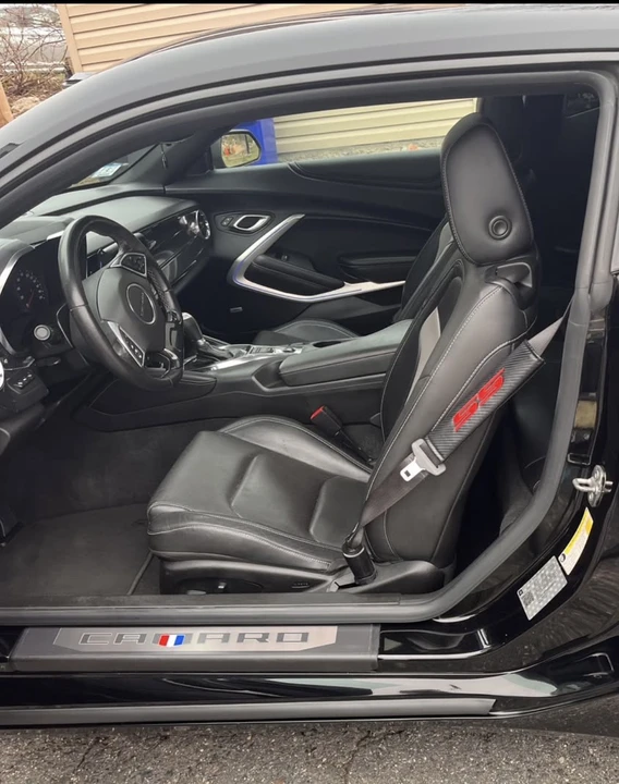 2019 Chevrolet Camaro SS 6th Gen - Image 5 of 18
