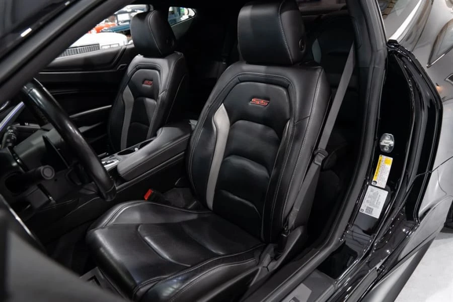 2019 Chevrolet Camaro SS 6th Gen - Image 8 of 14