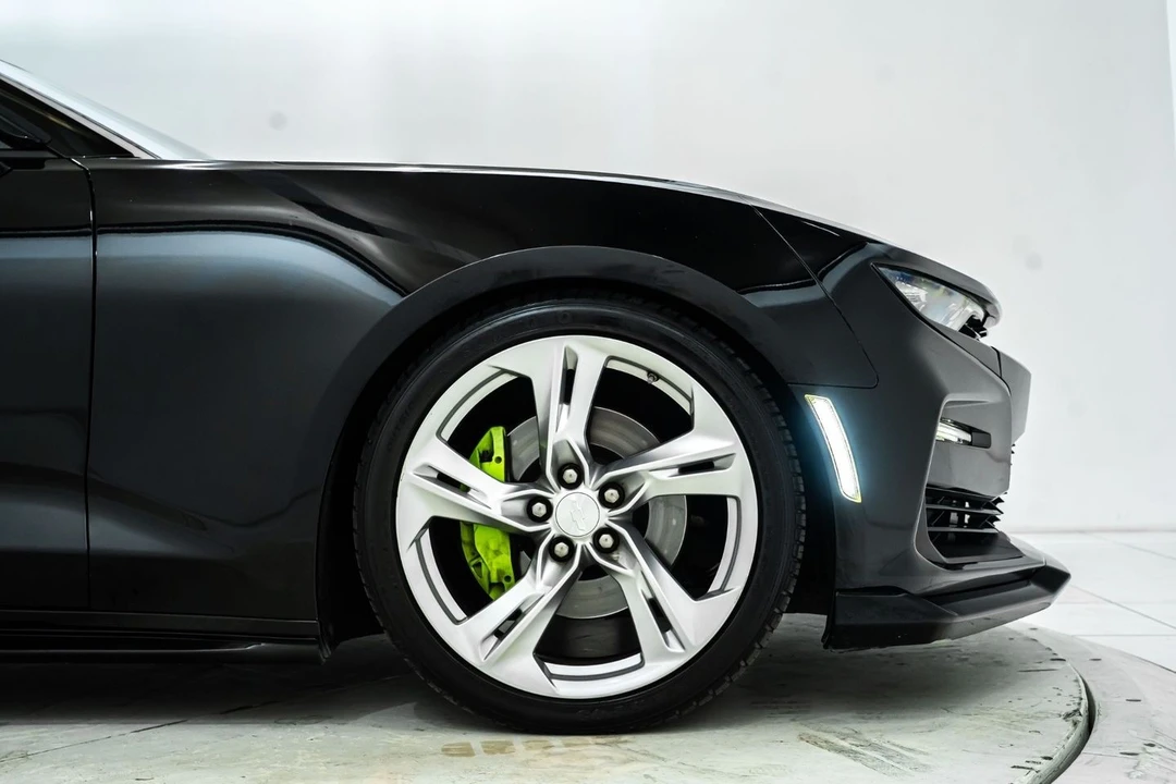 2019 Chevrolet Camaro SS 6th Gen - Image 17 of 31