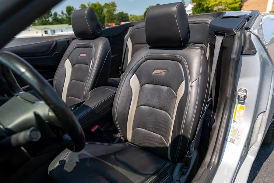 2019 Chevrolet Camaro SS 6th Gen - Image 23 of 31