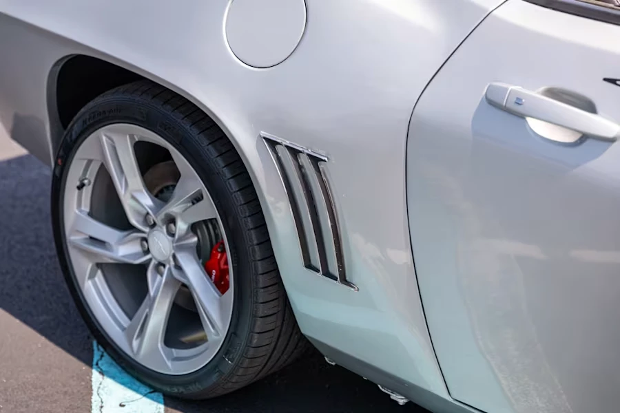 2019 Chevrolet Camaro SS 6th Gen - Image 8 of 31