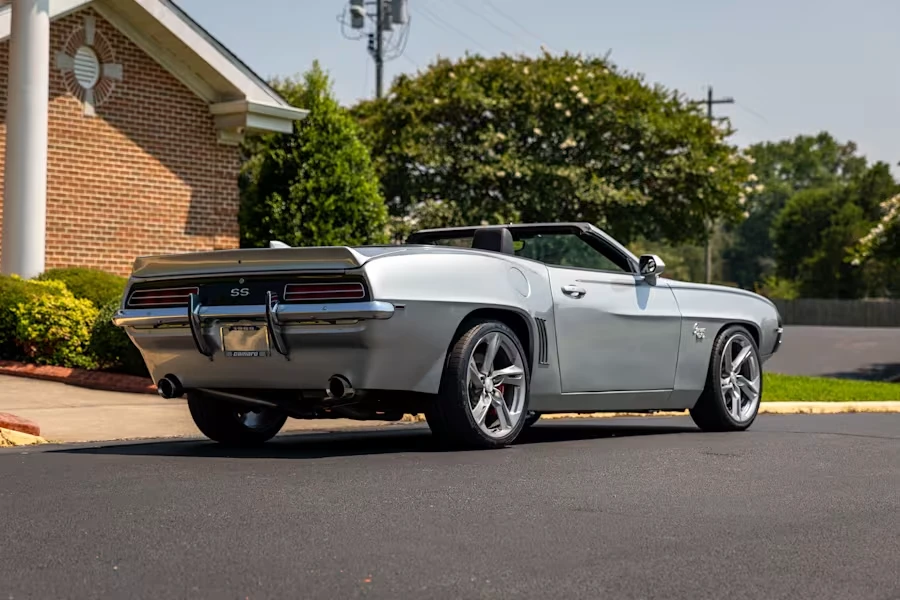 2019 Chevrolet Camaro SS 6th Gen - Image 3 of 31