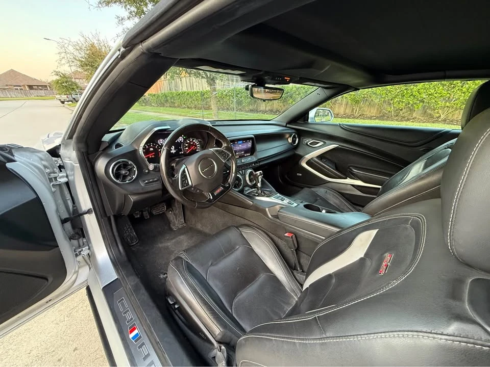 2019 Chevrolet Camaro SS 6th Gen - Image 6 of 8