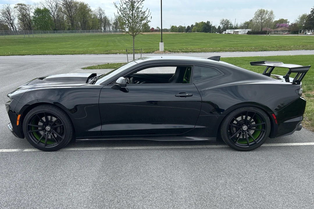 2019 Chevrolet Camaro SS 6th Gen - Image 3 of 31