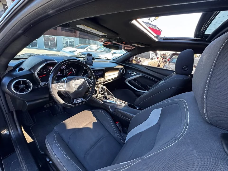 2019 Chevrolet Camaro SS 6th Gen - Image 8 of 16