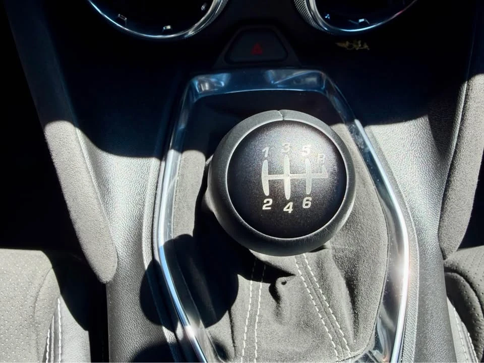 2019 Chevrolet Camaro SS 6th Gen - Image 10 of 17