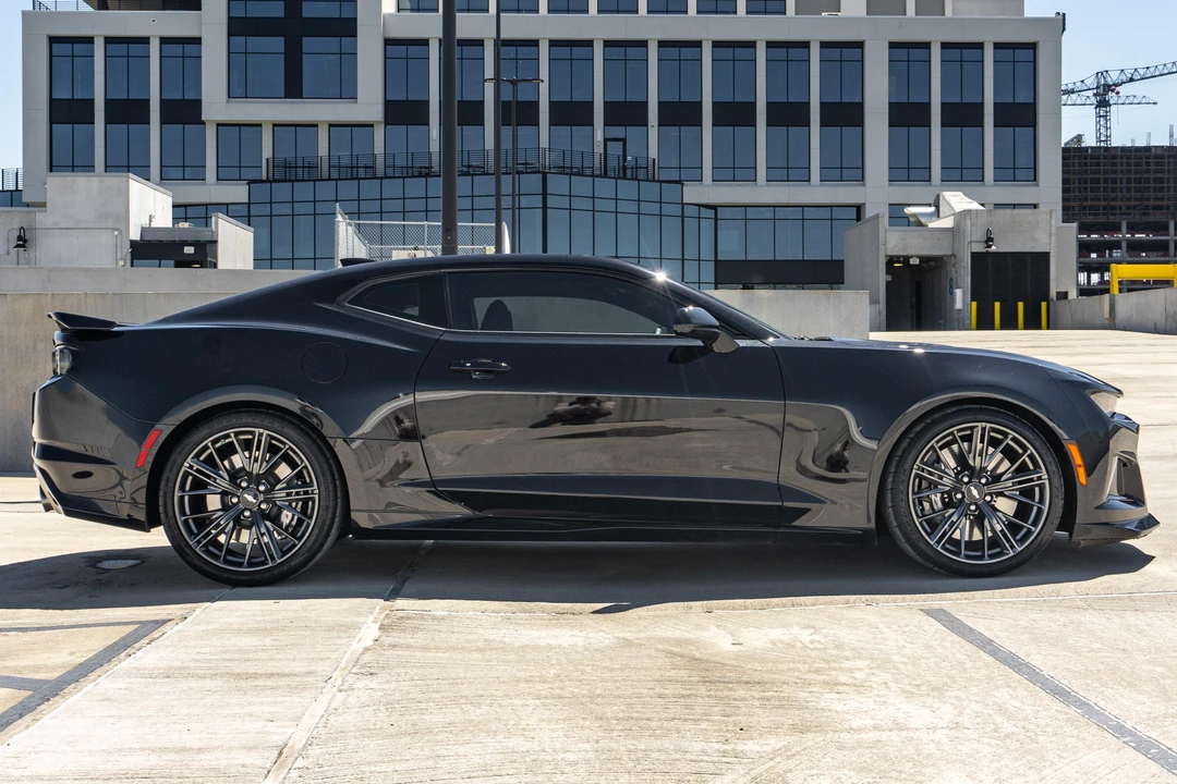 2019 Chevrolet Camaro ZL1 6th Gen - Image 3 of 31
