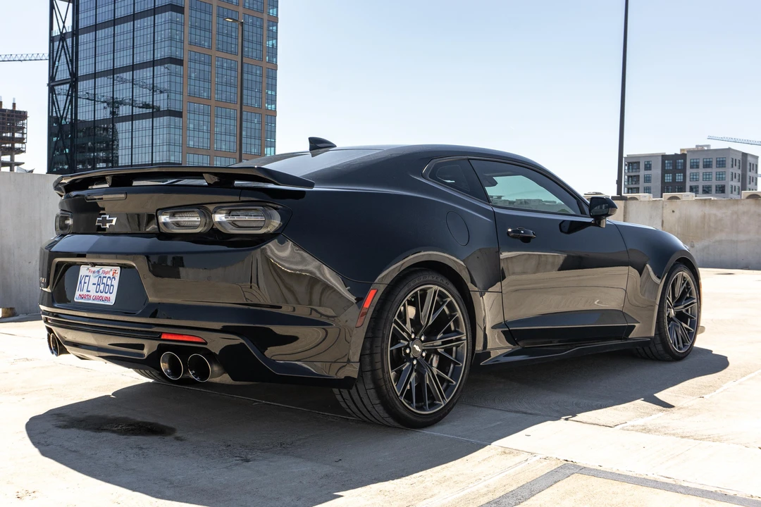 2019 Chevrolet Camaro ZL1 6th Gen - Image 8 of 31