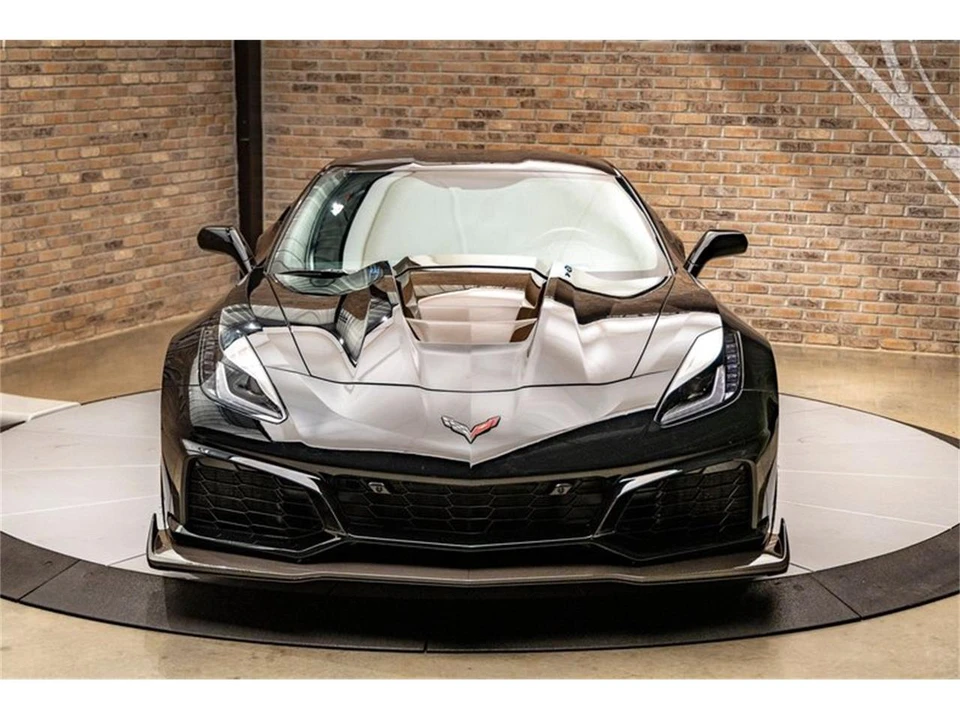 2019 Chevrolet Corvette C7 - Image 2 of 31