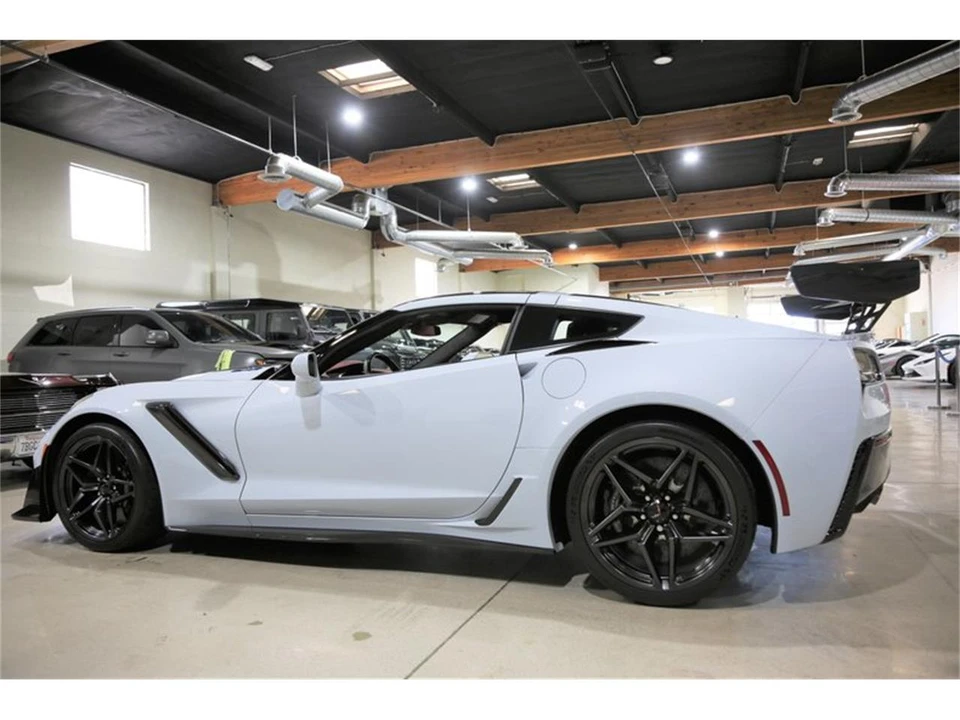 2019 Chevrolet Corvette C7 - Image 17 of 31