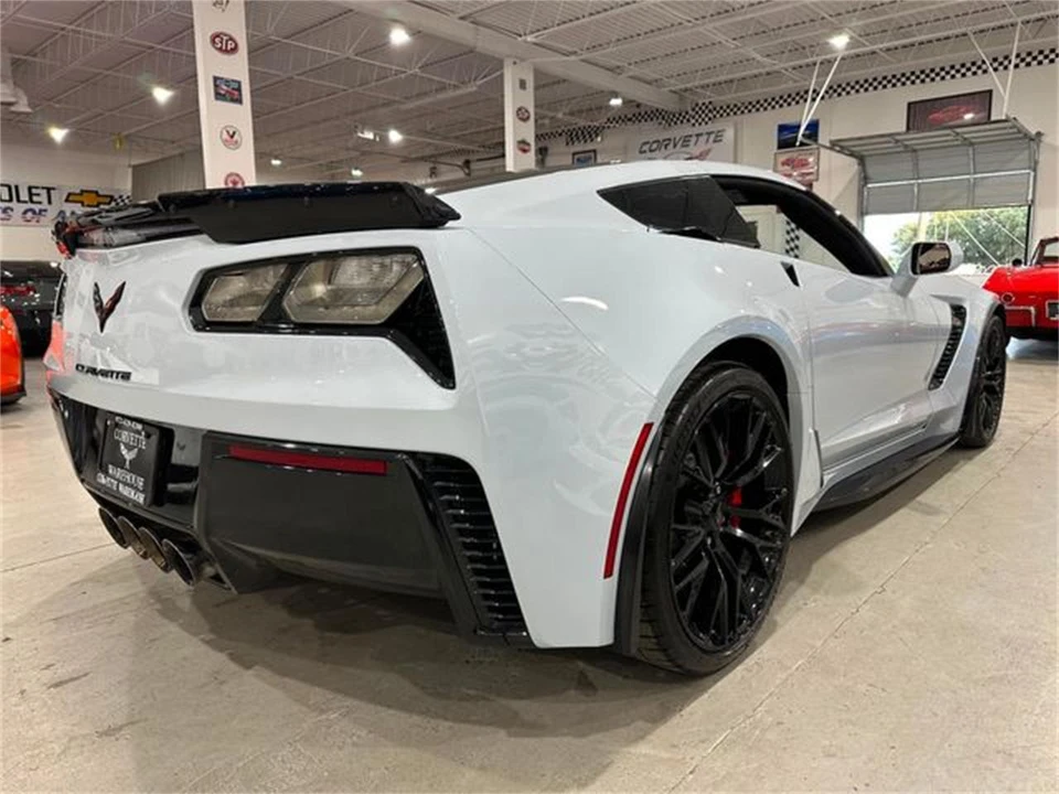 2019 Chevrolet Corvette C7 - Image 3 of 30