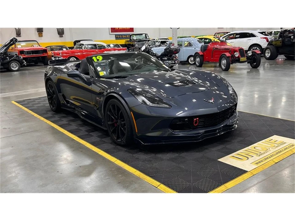 2019 Chevrolet Corvette C7 - Image 2 of 10