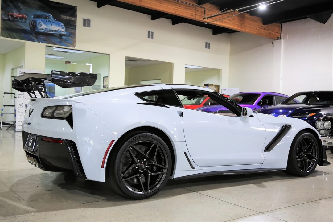 2019 Chevrolet Corvette C7 ZR1 - Image 6 of 12